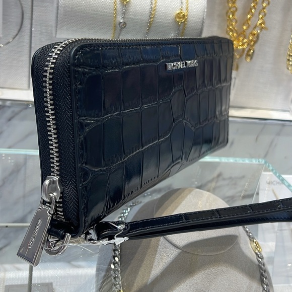 Michael Kors JtSet Travel Metallic Crocodile Embossed Leather Continental Wallet - Picture 7 of 16